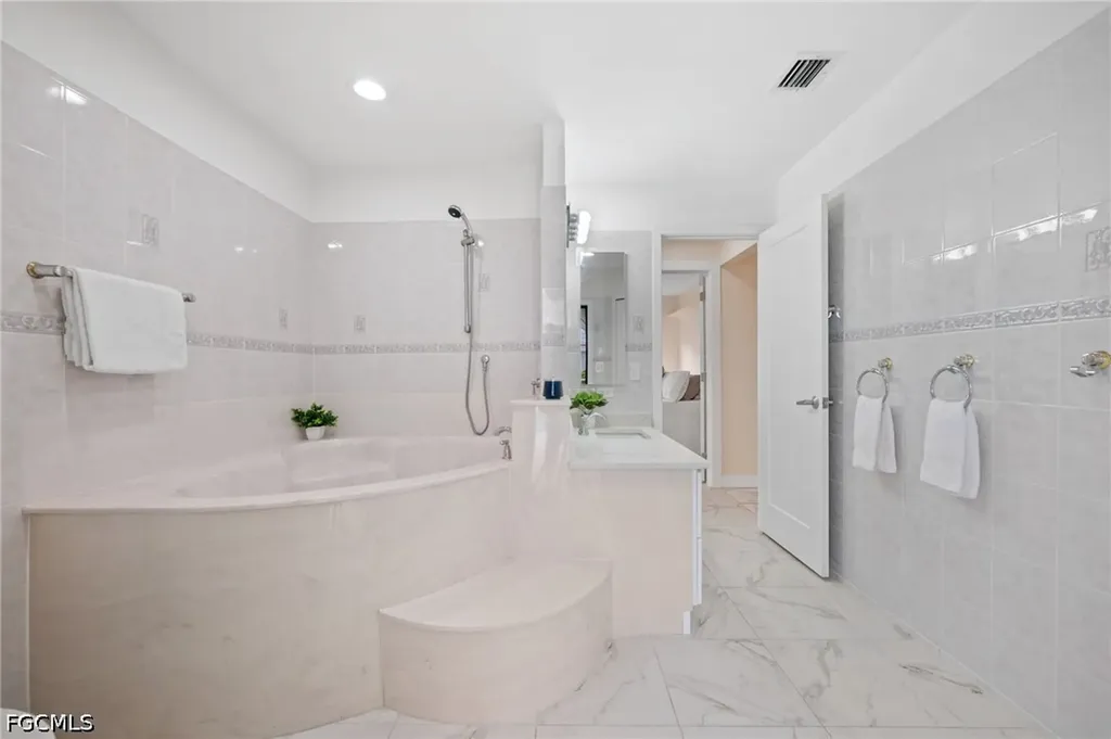 1223 SW 51st Street Cape Coral FL 33914