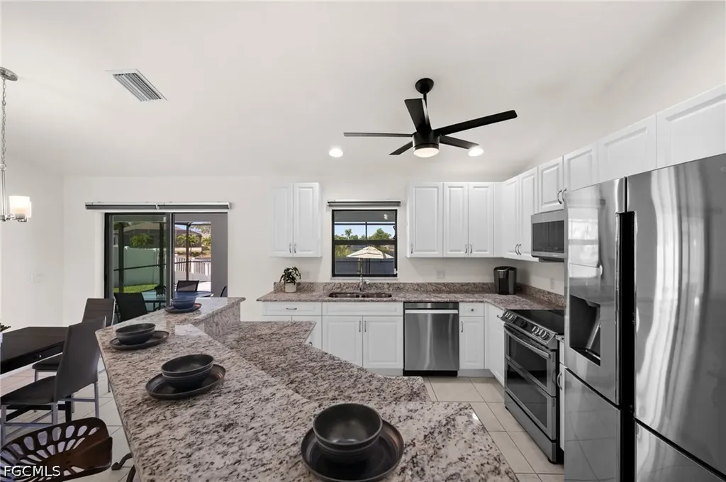 1808 SW 8th Place Cape Coral FL 33991
