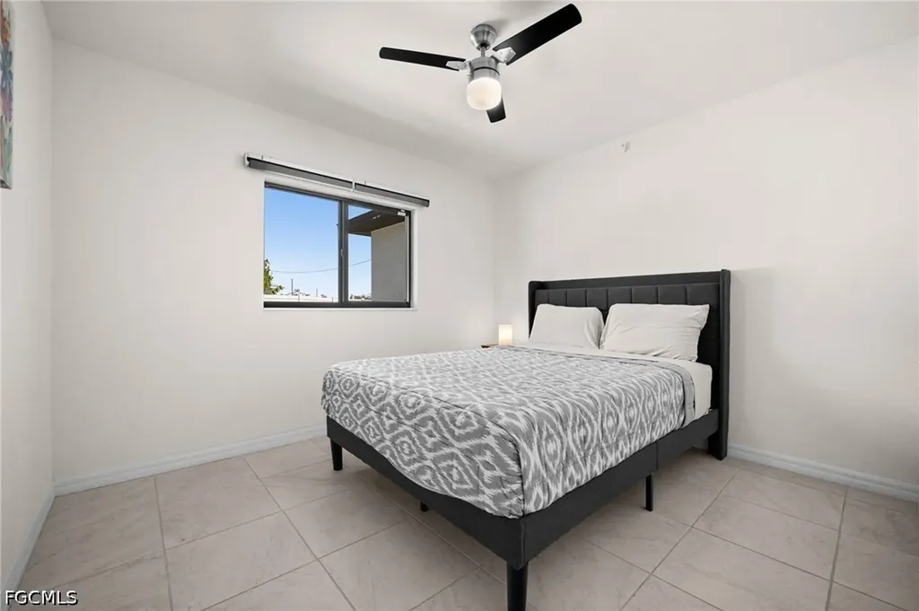 1808 SW 8th Place Cape Coral FL 33991