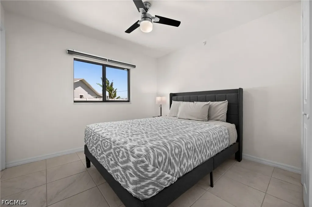 1808 SW 8th Place Cape Coral FL 33991