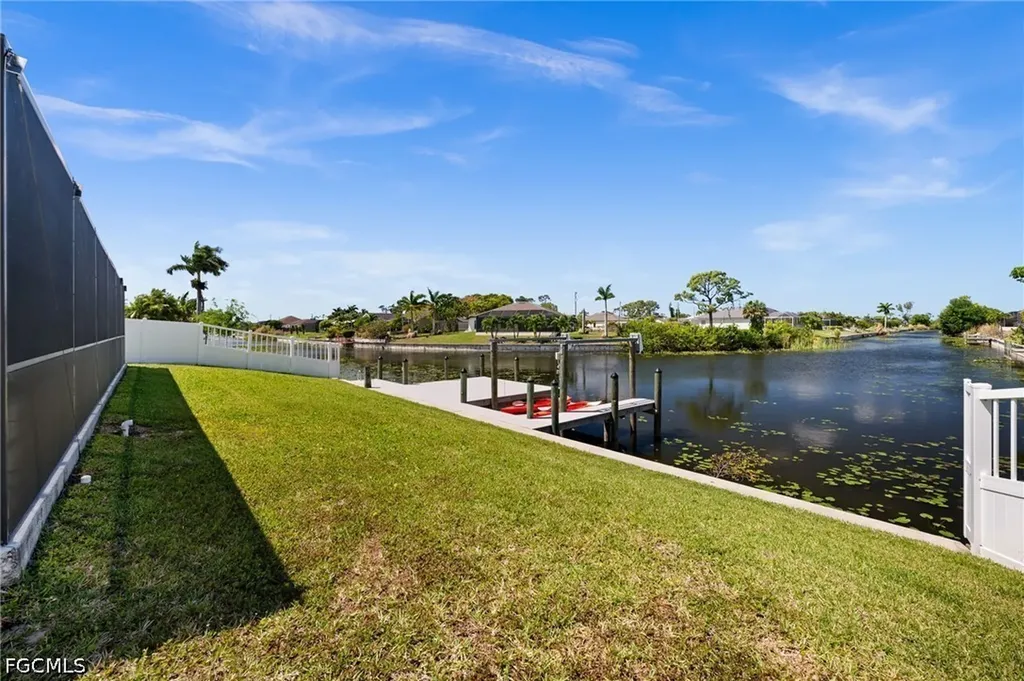 1808 SW 8th Place Cape Coral FL 33991