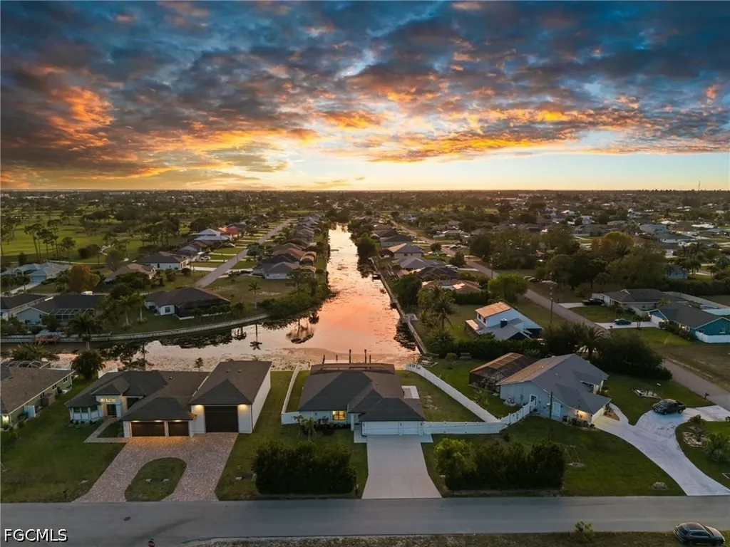 1808 SW 8th Place Cape Coral FL 33991