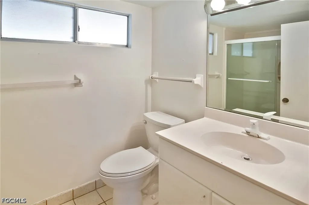 200 Periwinkle Way Sanibel FL 33957