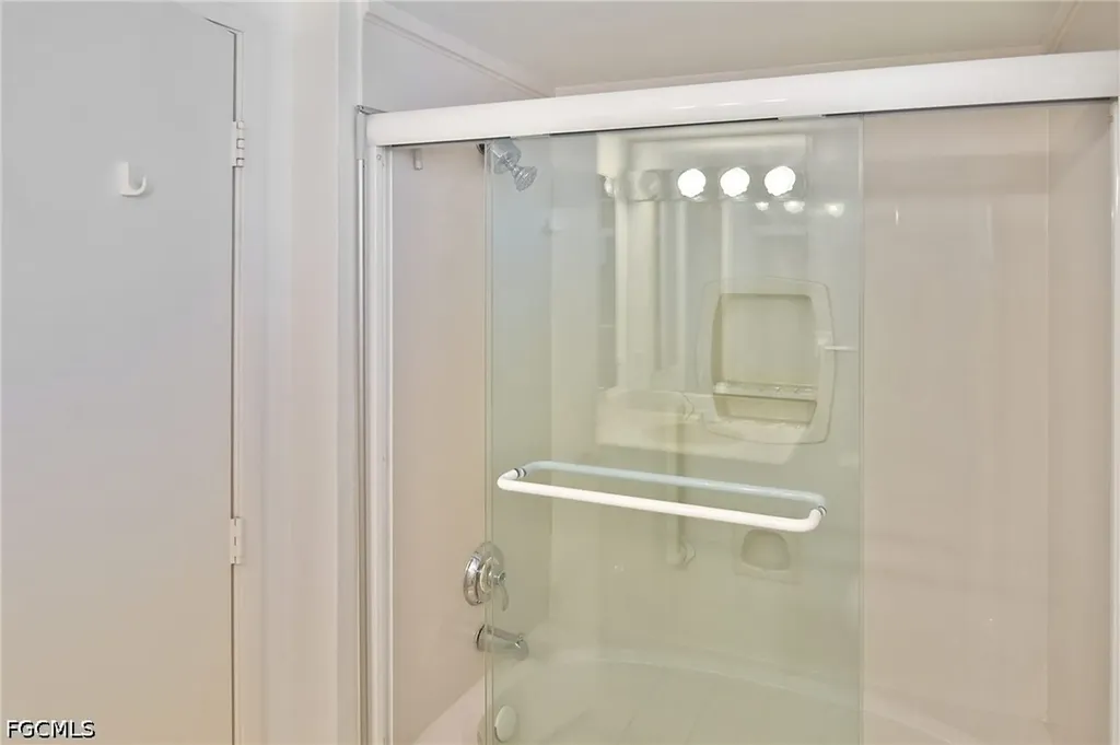 200 Periwinkle Way Sanibel FL 33957