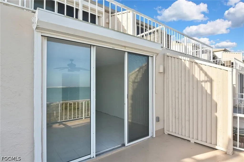 200 Periwinkle Way Sanibel FL 33957