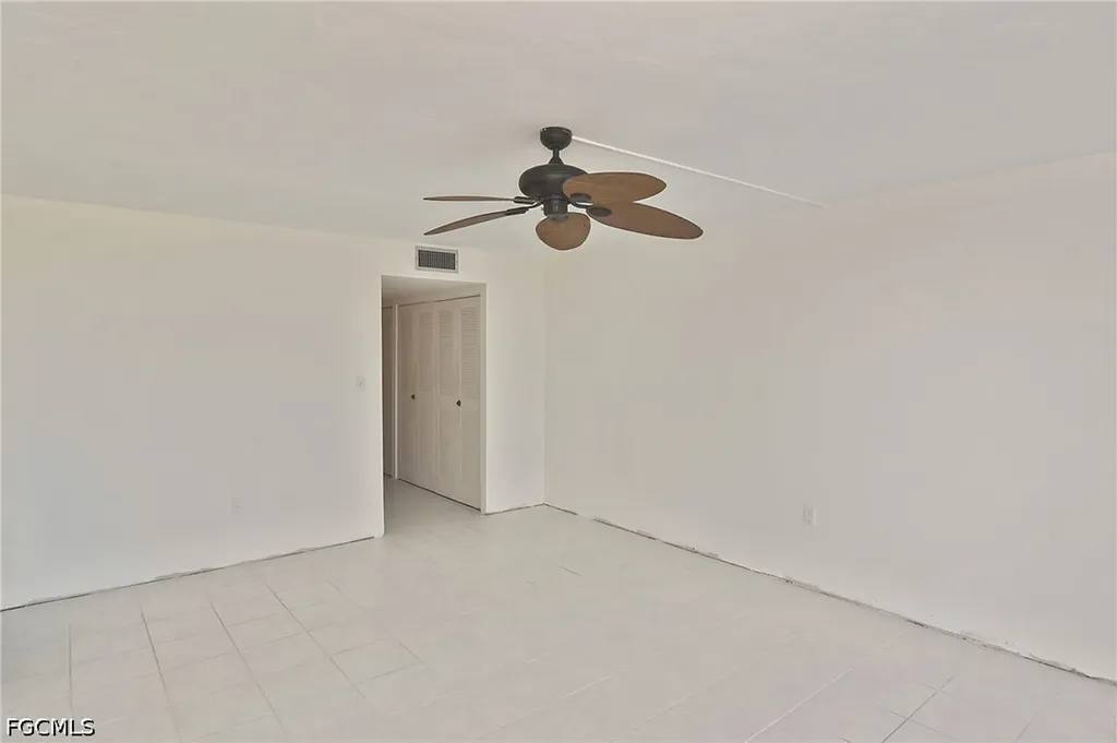200 Periwinkle Way Sanibel FL 33957