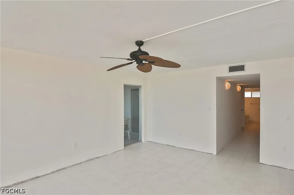 200 Periwinkle Way Sanibel FL 33957