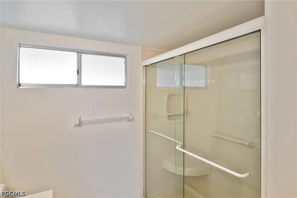 200 Periwinkle Way Sanibel FL 33957