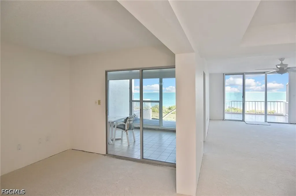 200 Periwinkle Way Sanibel FL 33957