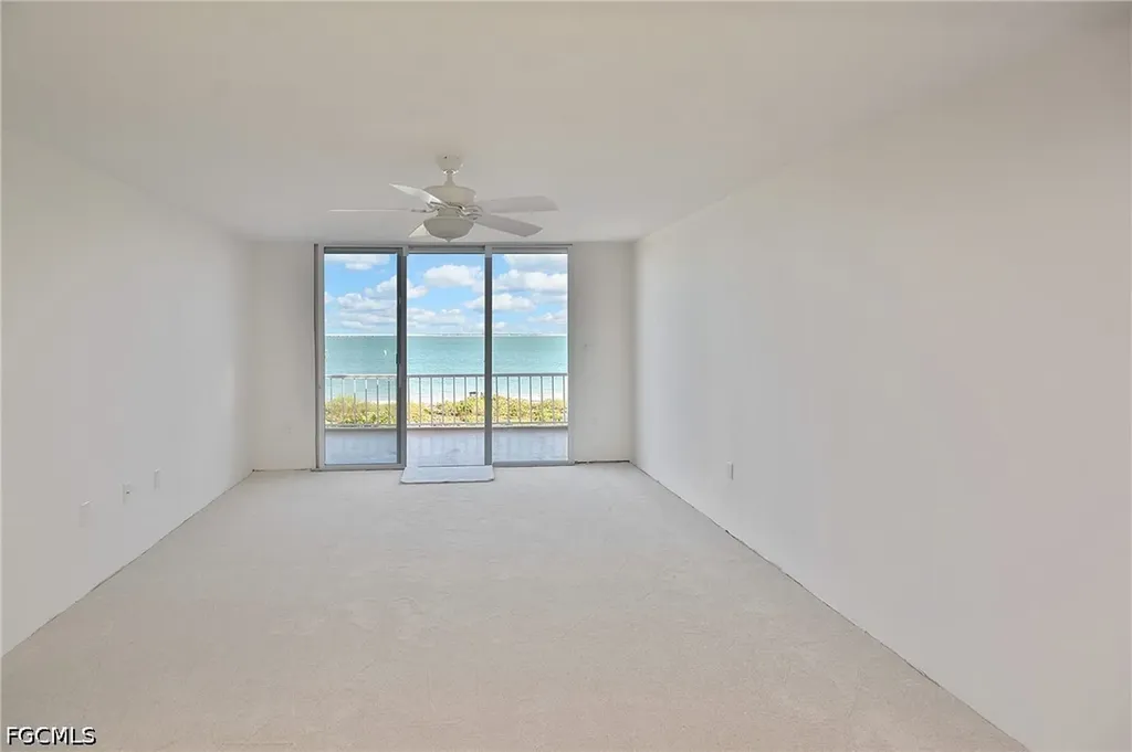 200 Periwinkle Way Sanibel FL 33957