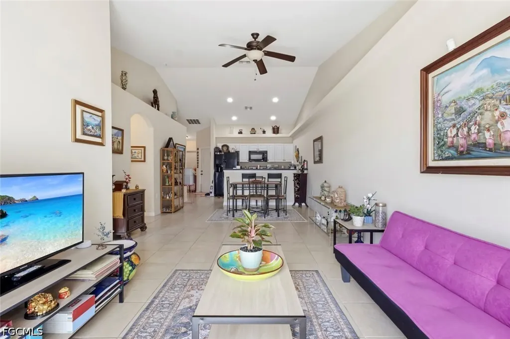 126/128 SE 12th Street Cape Coral FL 33990