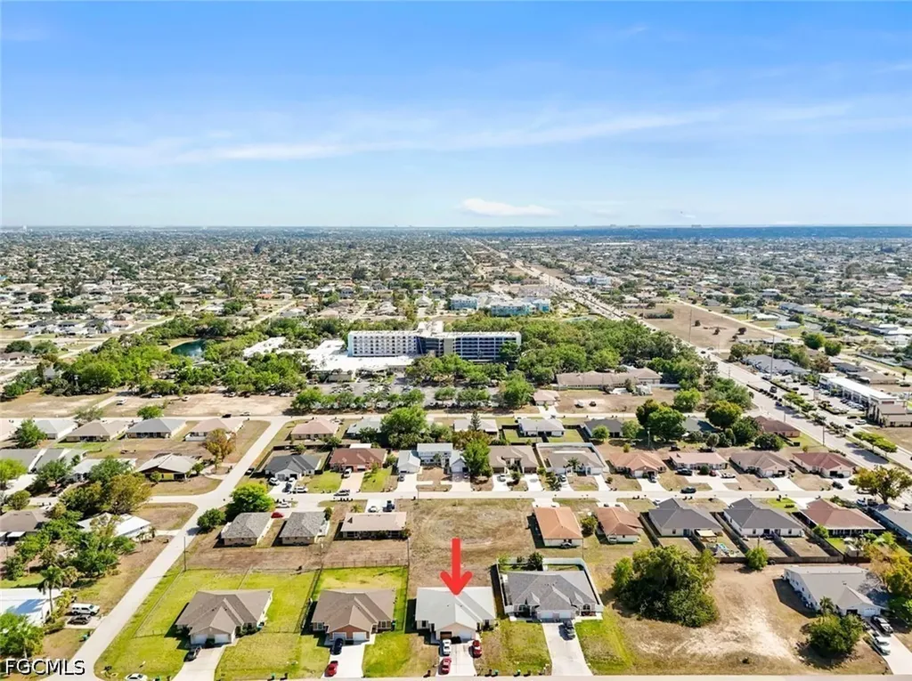 126/128 SE 12th Street Cape Coral FL 33990