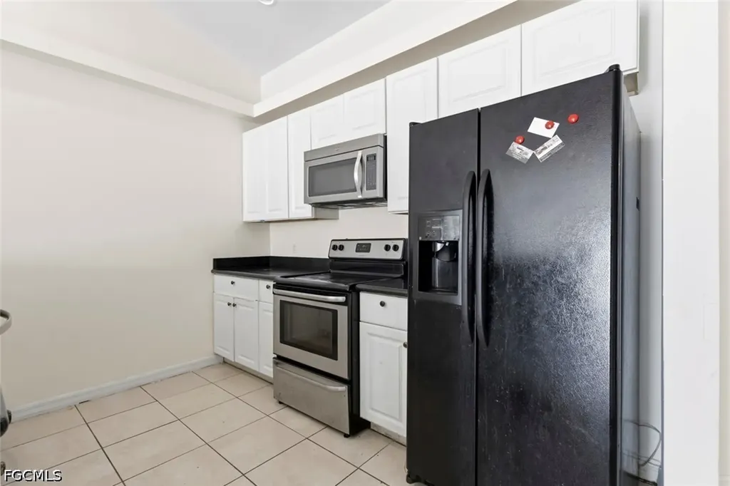 126/128 SE 12th Street Cape Coral FL 33990
