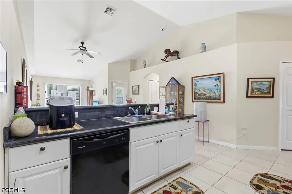 126/128 SE 12th Street Cape Coral FL 33990