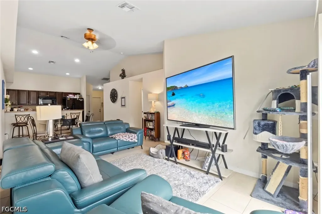 146/148 SE 12th Street Cape Coral FL 33990