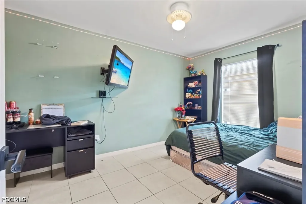146/148 SE 12th Street Cape Coral FL 33990