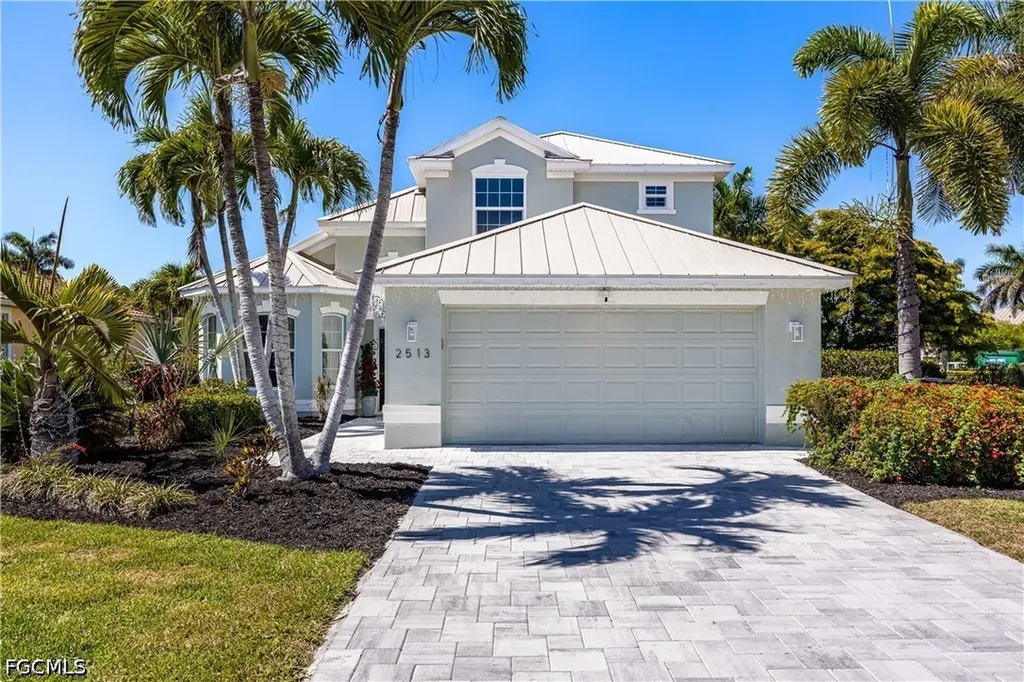 2513 Blackburn Circle Cape Coral FL 33991
