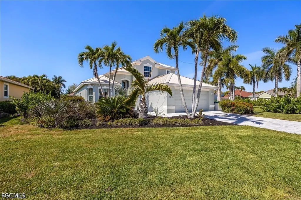 2513 Blackburn Circle Cape Coral FL 33991