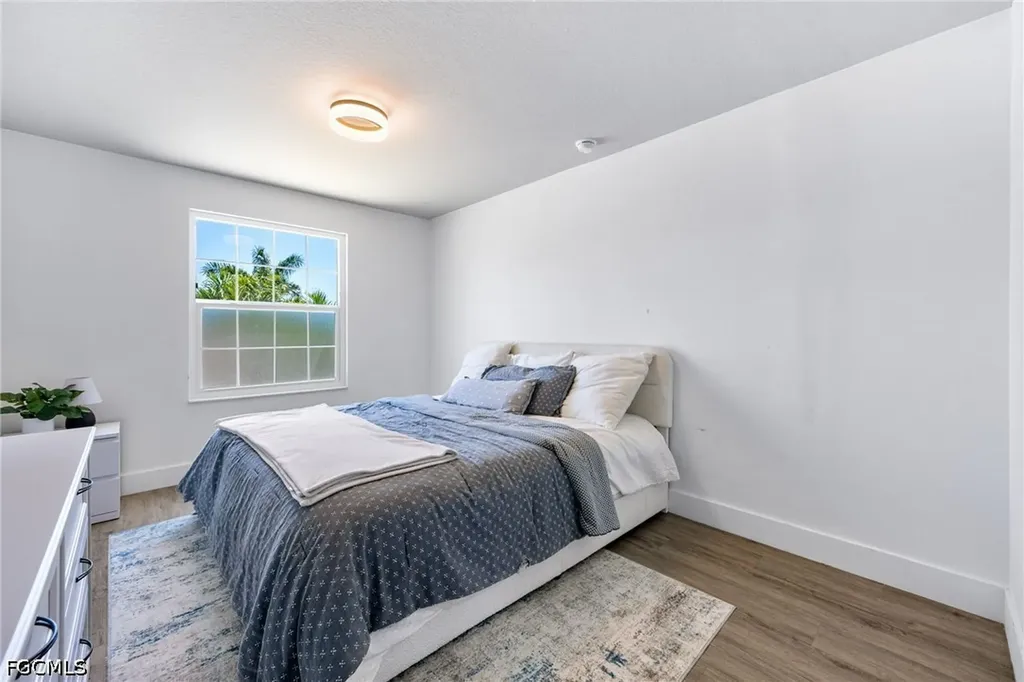 2513 Blackburn Circle Cape Coral FL 33991