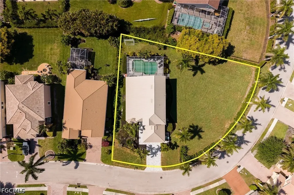 2513 Blackburn Circle Cape Coral FL 33991
