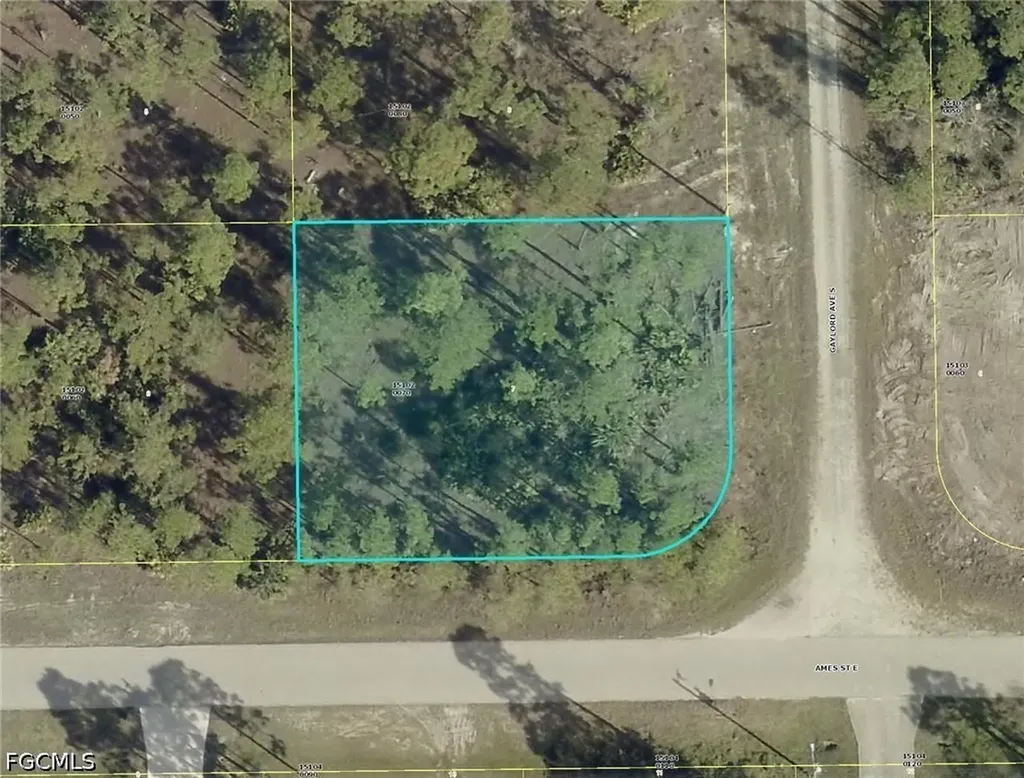 852 Gaylord Avenue S Lehigh Acres FL 33974