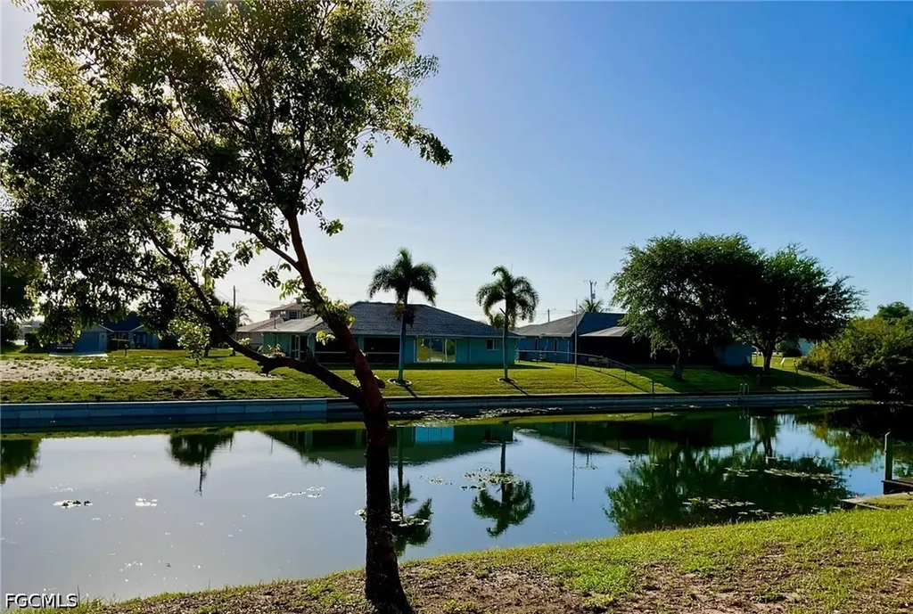 207 Cultural Park Boulevard S Cape Coral FL 33990