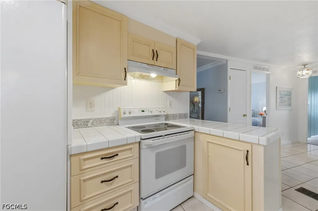 502 Pine Tree Court North Fort Myers FL 33917