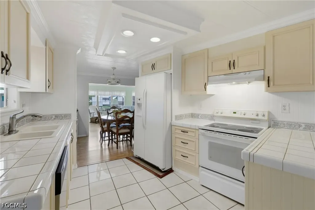 502 Pine Tree Court North Fort Myers FL 33917