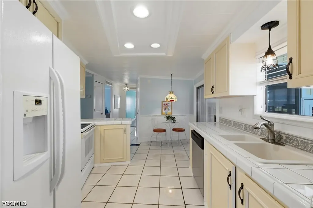 502 Pine Tree Court North Fort Myers FL 33917