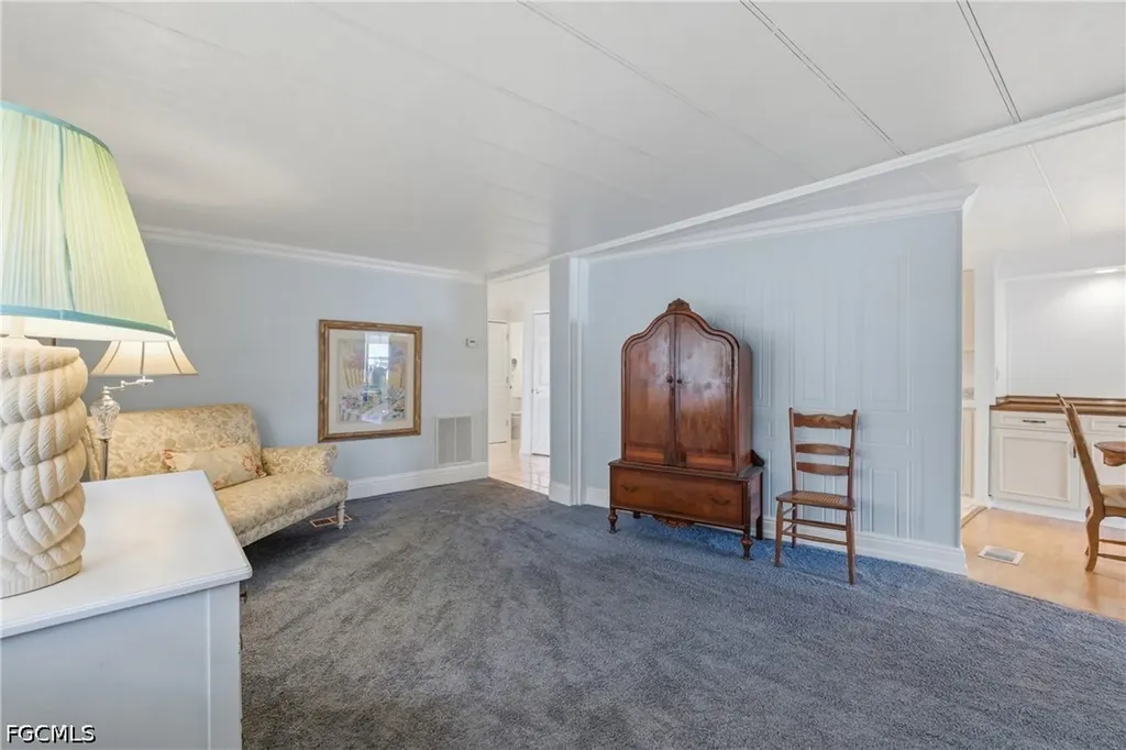 502 Pine Tree Court North Fort Myers FL 33917
