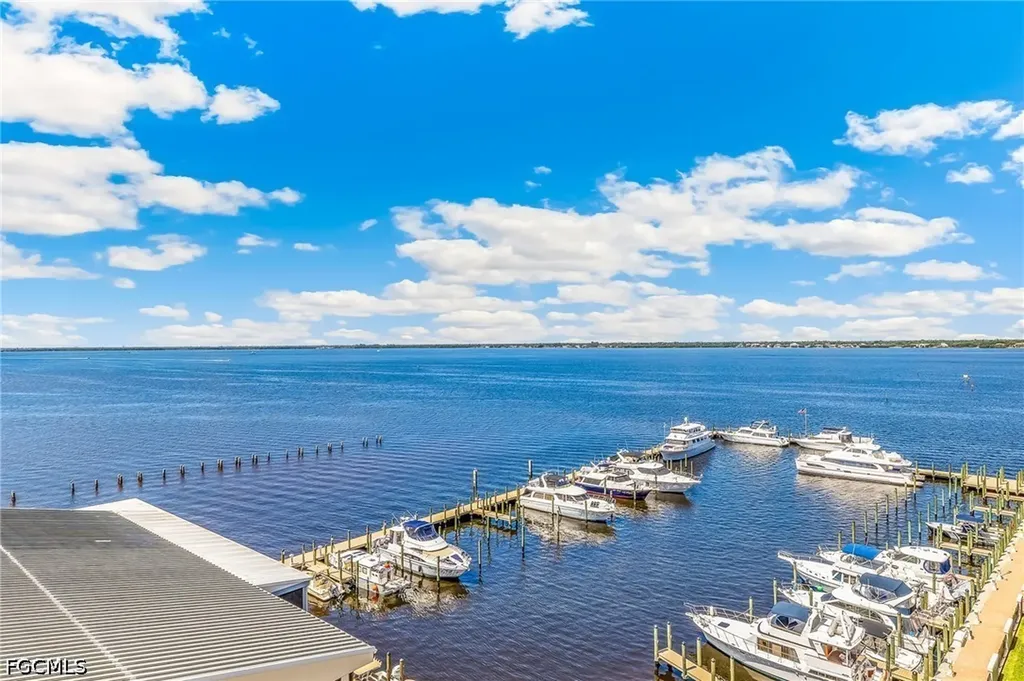 2350 W 1st Street Fort Myers FL 33901