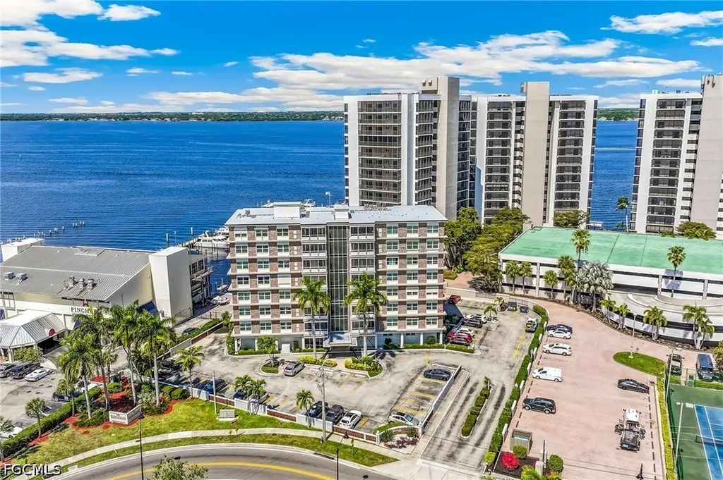 2350 W 1st Street Fort Myers FL 33901