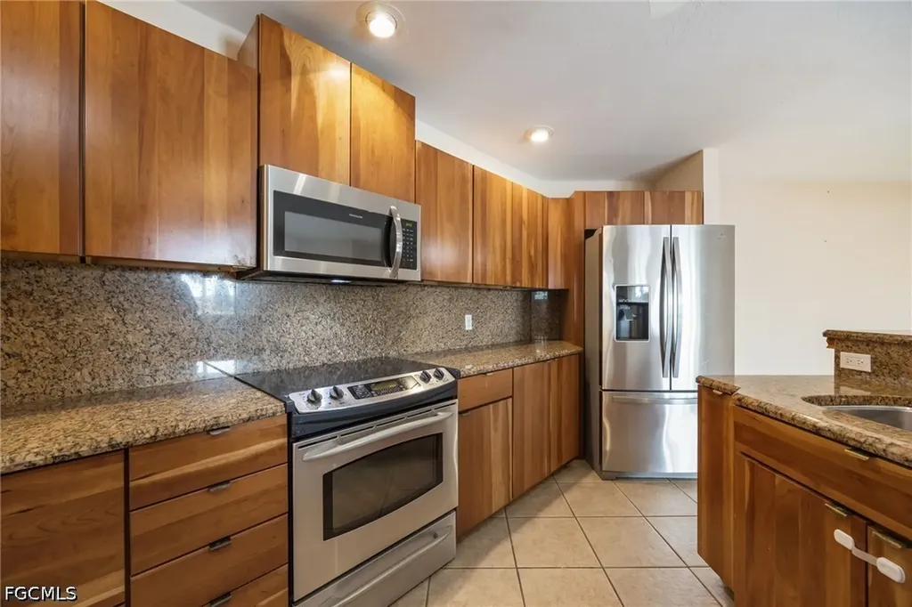 401 NW 36th Place Cape Coral FL 33993