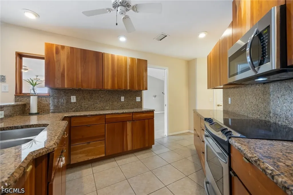 401 NW 36th Place Cape Coral FL 33993