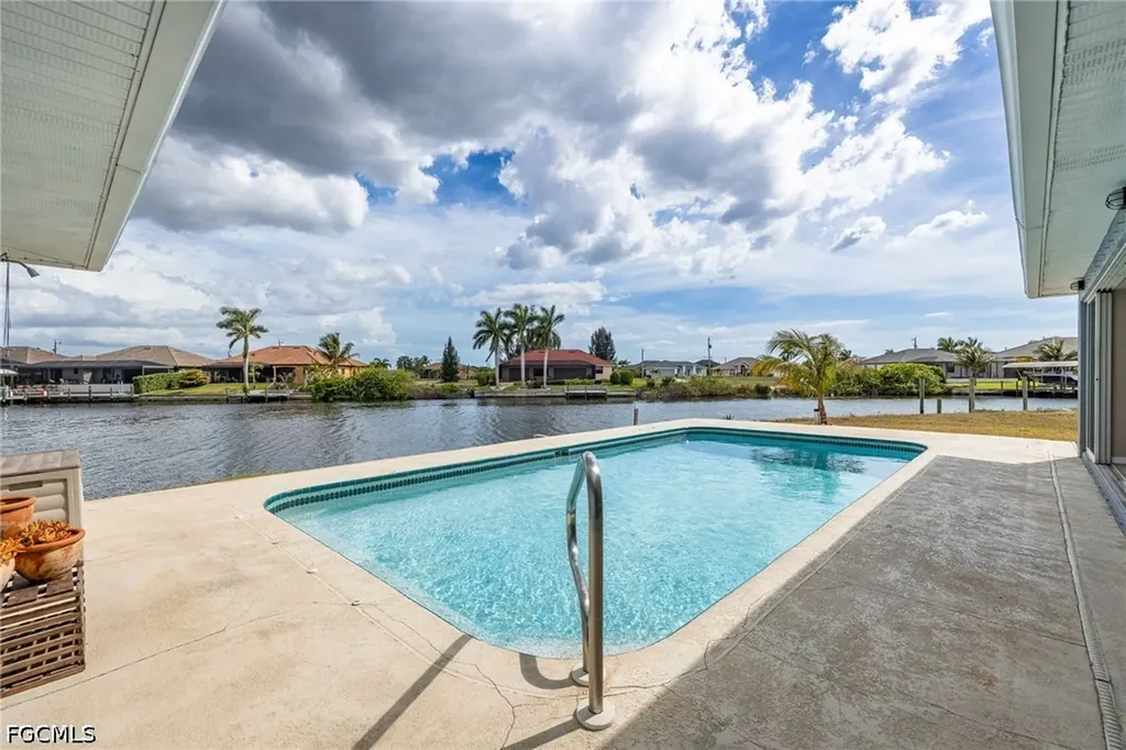 401 NW 36th Place Cape Coral FL 33993