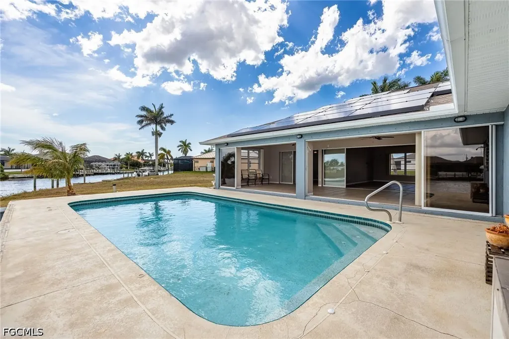 401 NW 36th Place Cape Coral FL 33993
