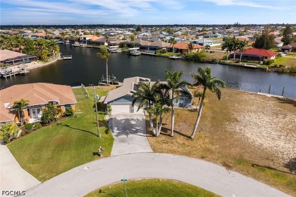 401 NW 36th Place Cape Coral FL 33993