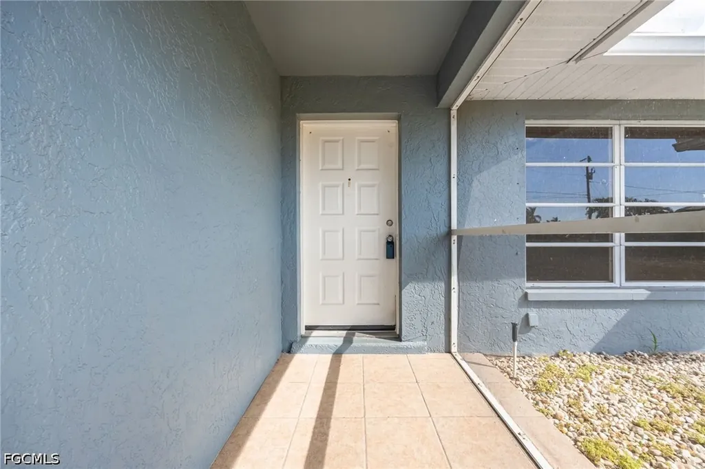 401 NW 36th Place Cape Coral FL 33993