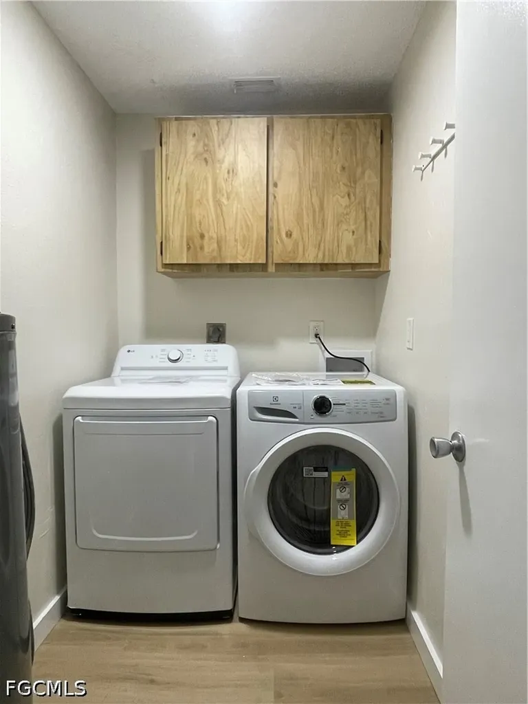 835 Gleason Parkway Cape Coral FL 33914