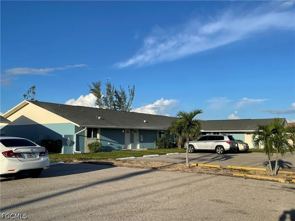 835 Gleason Parkway Cape Coral FL 33914