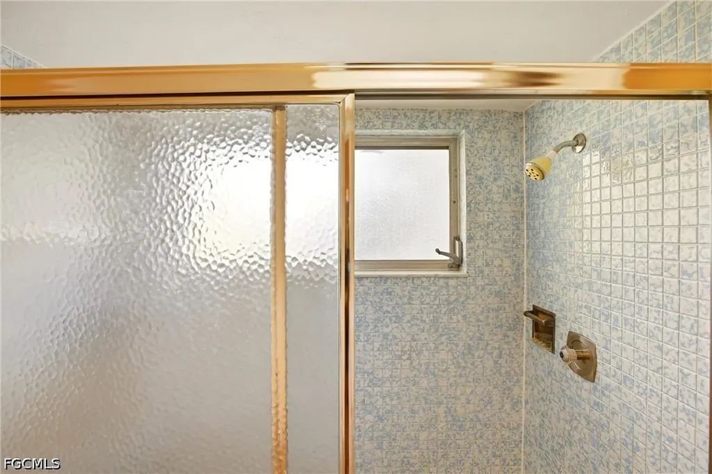 1506 SE 21st Terrace Cape Coral FL 33990