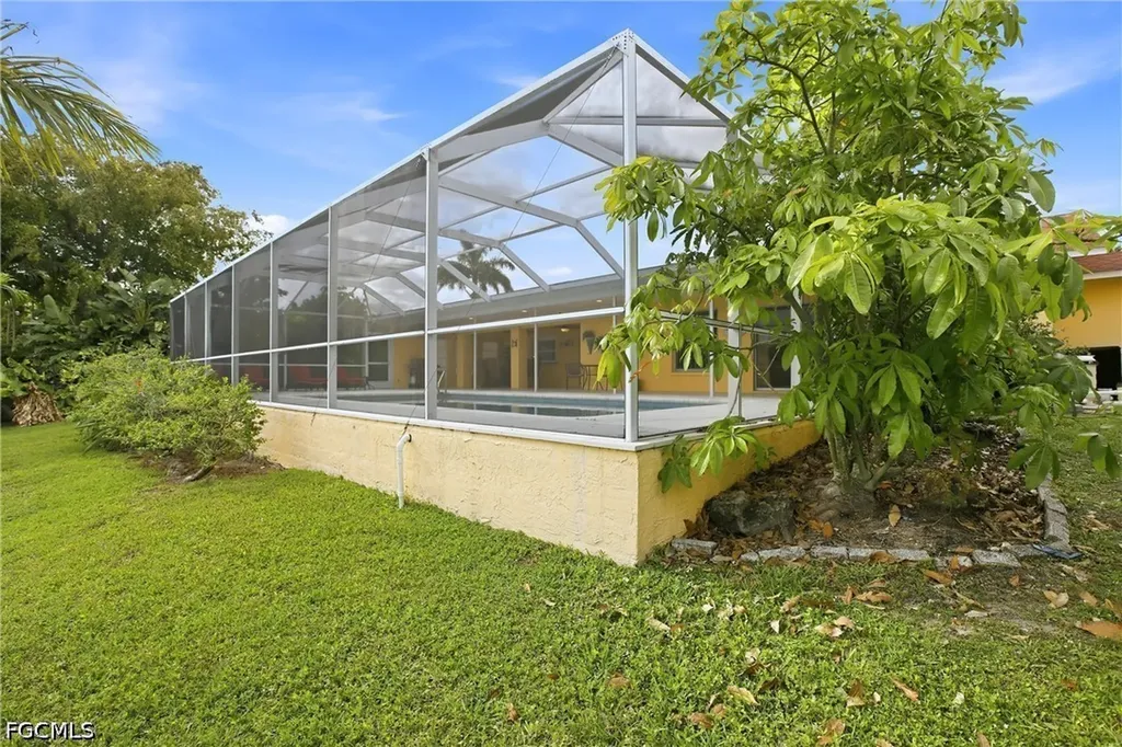 1506 SE 21st Terrace Cape Coral FL 33990