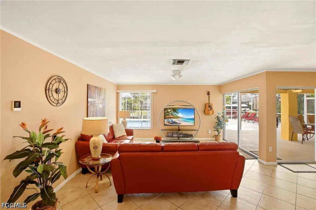 1506 SE 21st Terrace Cape Coral FL 33990