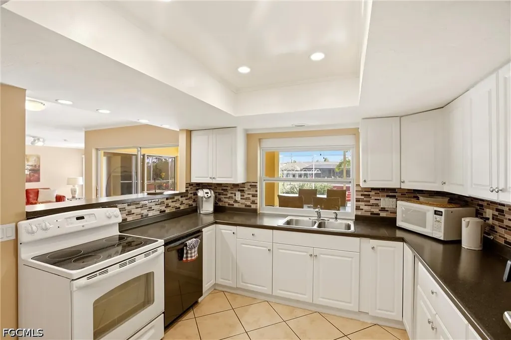 1506 SE 21st Terrace Cape Coral FL 33990