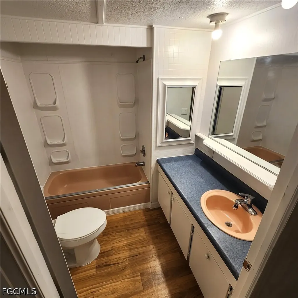 110 Gaslight Avenue North Fort Myers FL 33917