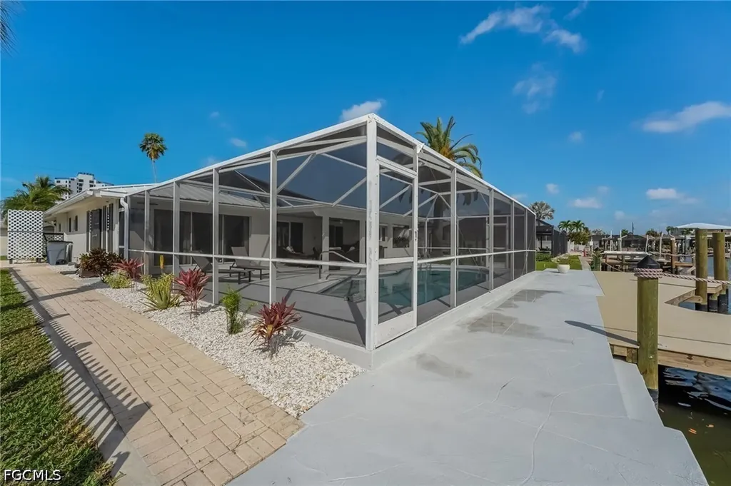 9 Fairview Boulevard Fort Myers Beach FL 33931