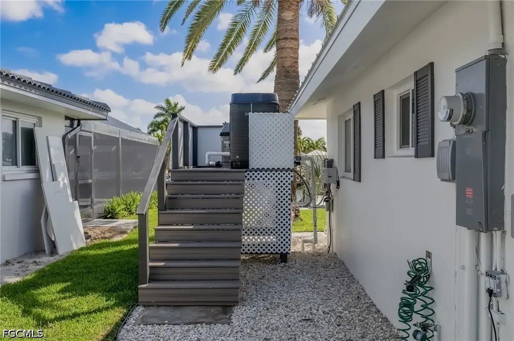 9 Fairview Boulevard Fort Myers Beach FL 33931