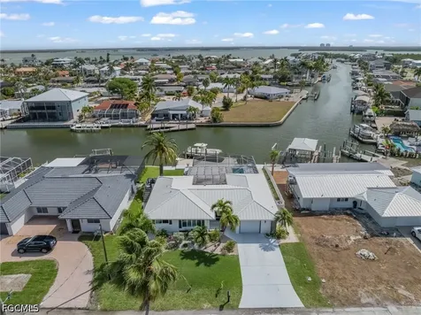 9 Fairview Boulevard Fort Myers Beach FL 33931