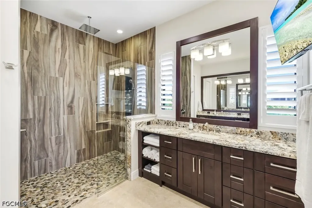 128 NW 39th Avenue Cape Coral FL 33993