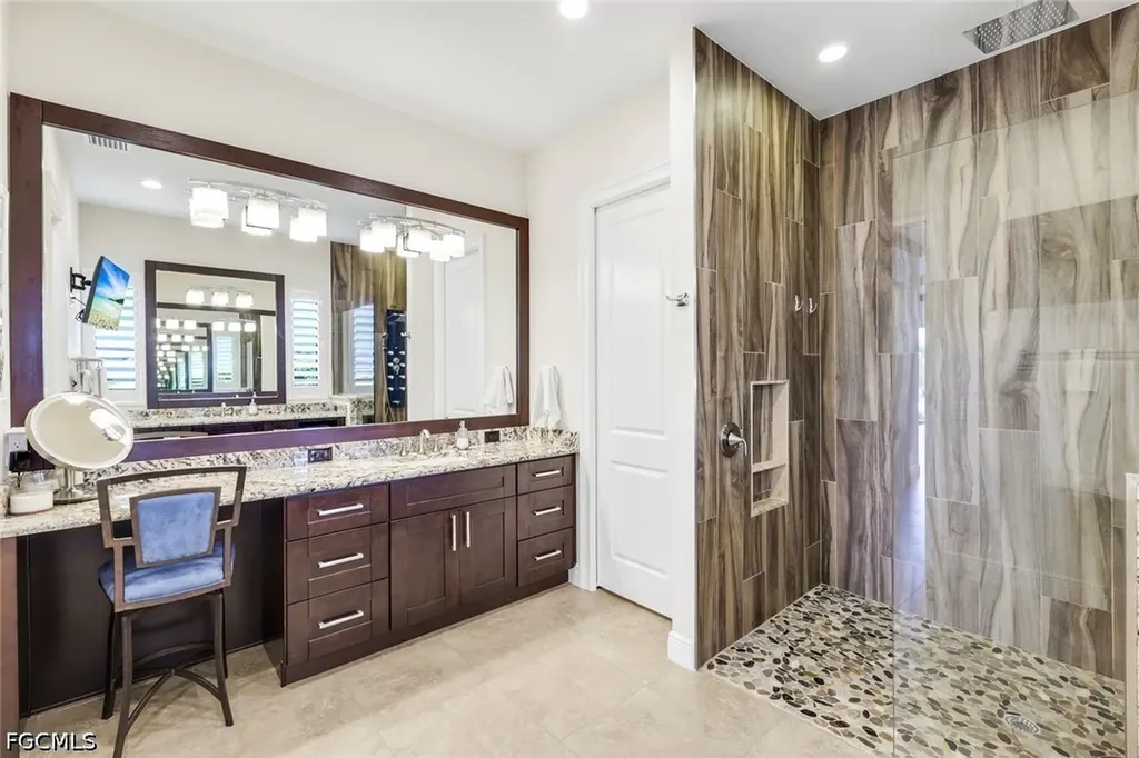 128 NW 39th Avenue Cape Coral FL 33993